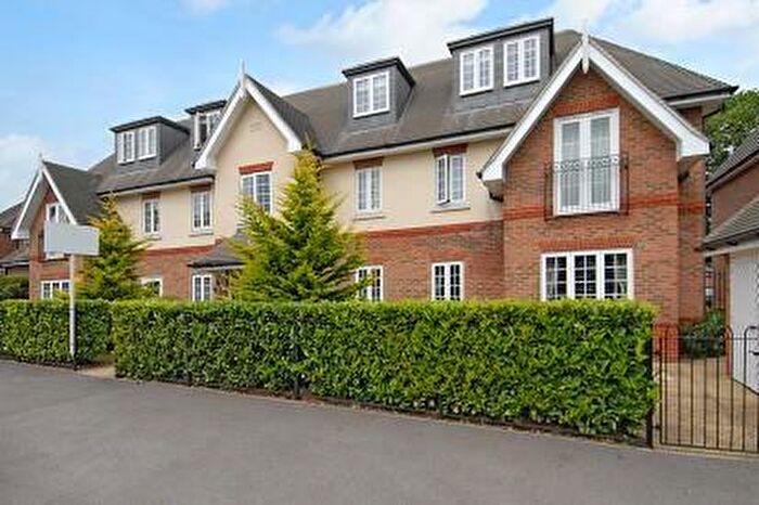 2 Bedroom Apartment To Rent In North Ascot, Berkshire, SL5
