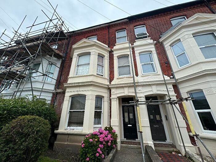 1 Bedroom Flat To Rent In Christchurch Road, Worthing, West Sussex, BN11