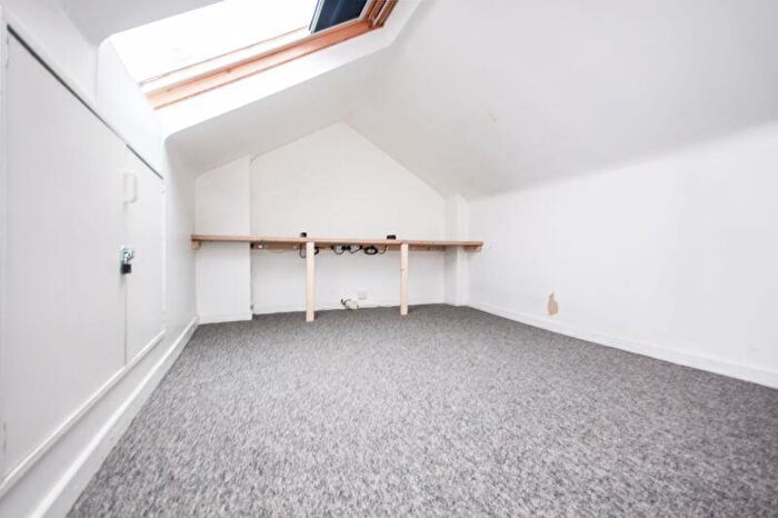 4 Bedroom Semi-Detached House To Rent In Winton, Bournemouth, BH9