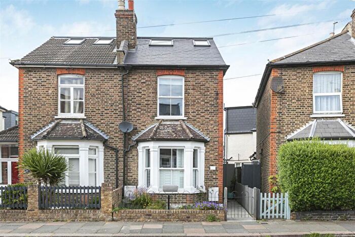 4 Bedroom Semi-Detached House For Sale In Somerset Road, Kingston Upon Thames, KT1