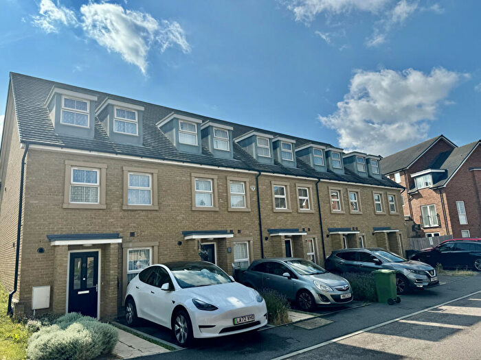 4 Bedroom Terraced House To Rent In Perrin Road, Kent, DA1