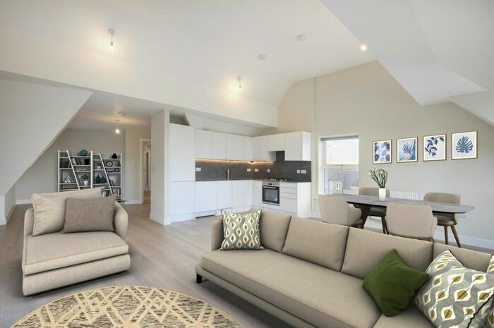 3 Bedroom Flat To Rent In Celadon Court, London, NW4