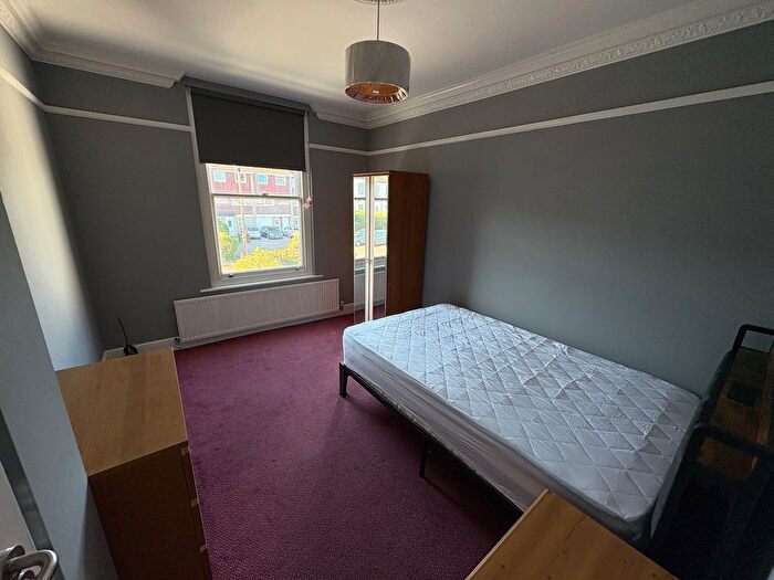 Studio To Rent In Bushey Grove Road, Bushey Watford, WD23