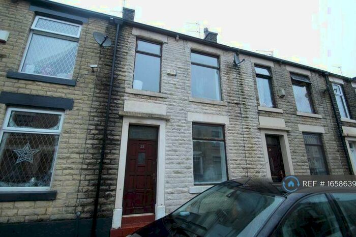 3 Bedroom Terraced House To Rent In Blenheim Street, Rochdale, OL12