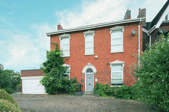 3 Bedroom Detached House For Sale In New Road, Water Orton, Birmingham, B46