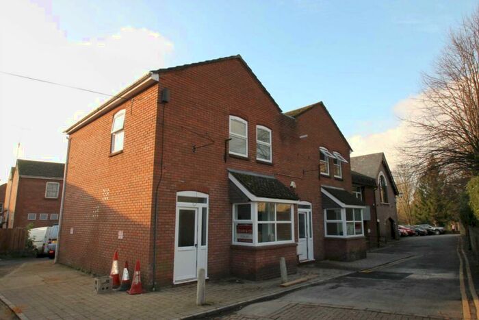 1 Bedroom Apartment To Rent In High Street, Tring, HP23