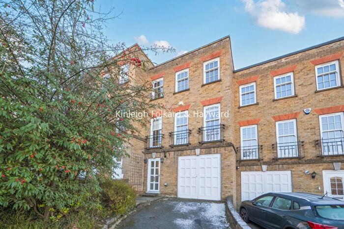 4 Bedroom House To Rent In Woodclyffe Drive, Chislehurst, BR7