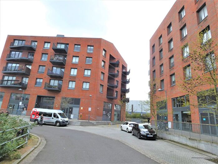 2 Bedroom Flat To Rent In Springer Court, Navigation Road, London, E3
