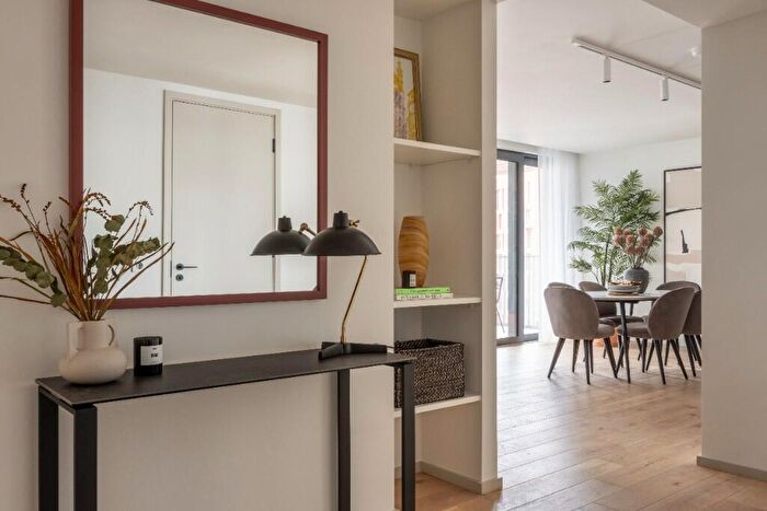 3 Bedroom Apartment To Rent In Author Kings Cross, York Way, London, N1