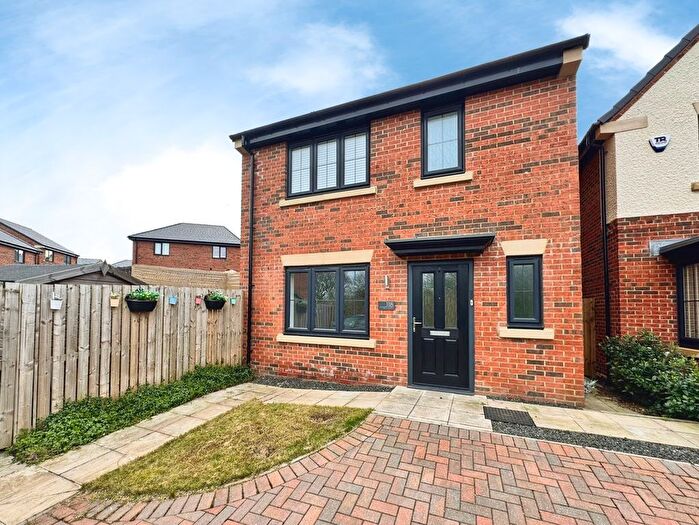 3 Bedroom Detached House For Sale In Grayling Way, Ryton, NE40