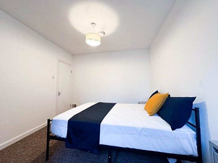 1 Bedroom Flat To Rent In Wesley Avenue, NW10