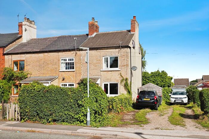 3 Bedroom Semi-Detached House For Sale In Wood Lane, Hucknall, Nottingham, Nottinghamshire, NG15