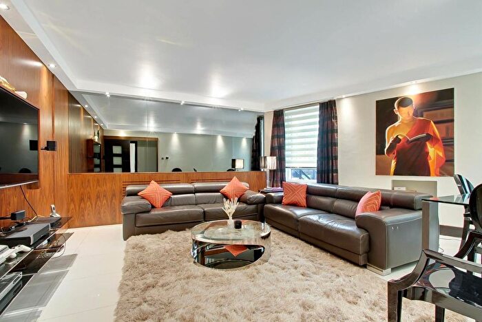 2 Bedroom Flat To Rent In Crawford Street, Marylebone, London, W1H