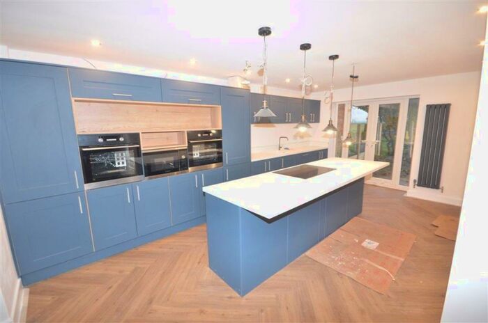 4 Bedroom Detached House To Rent In Show Cottage, Pademoor, Scunthorpe, DN17