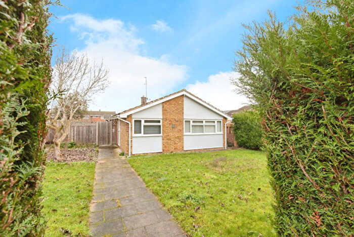 3 Bedroom Detached Bungalow For Sale In Rookery Walk, Clifton, Shefford, SG17