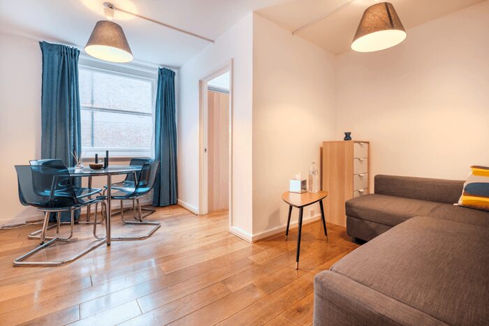 1 Bedroom Flat To Rent In , Oxford Street, London, W1D