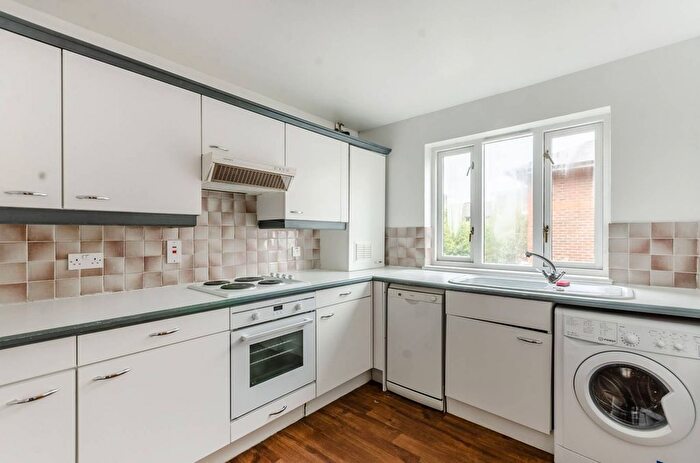 2 Bedroom Flat To Rent In Broadley Terrace, Marylebone, London, NW1