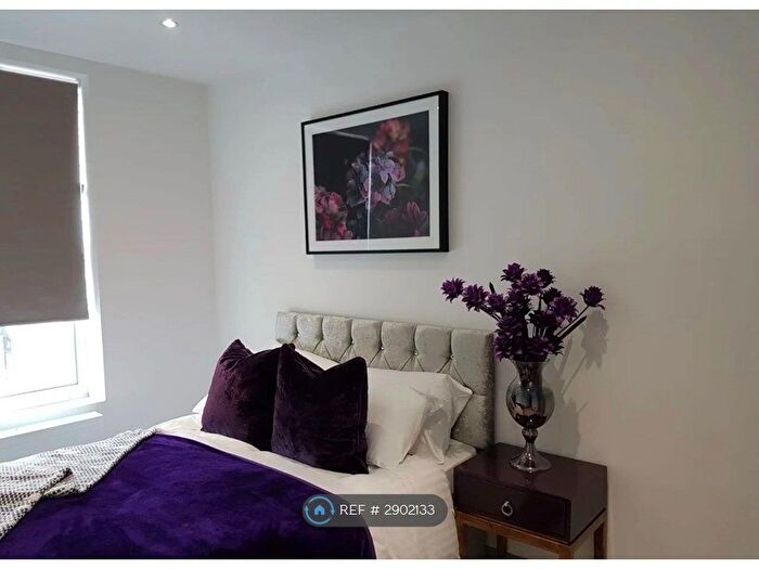 2 Bedroom Flat To Rent In Central Road, Stanford-Le-Hope, SS17