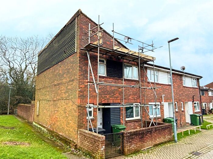 3 Bedroom End Of Terrace House For Sale In Howlett Close, St. Leonards-On-Sea, TN38