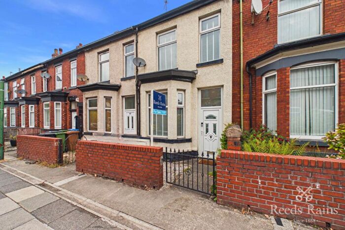 2 Bedroom Terraced House For Sale In Mottram Road, Hyde, Greater Manchester, SK14