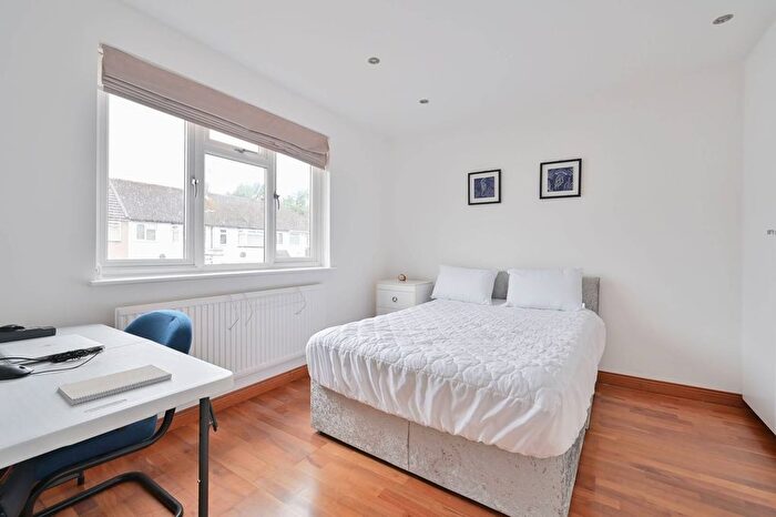 2 Bedroom End Terrace House To Rent In Lea Crescent, Ruislip Gardens, Ruislip, HA4