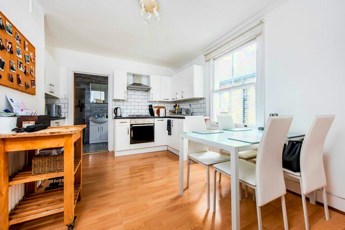 1 Bedroom Flat To Rent In Atheldene Road, Earlsfield, SW18