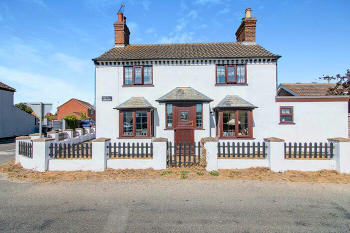 3 Bedroom Detached House For Sale In Church Road, Mutford, Beccles, NR34