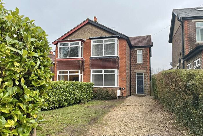 3 Bedroom Semi Detached House To Rent In Botley Road, Burridge, SO31