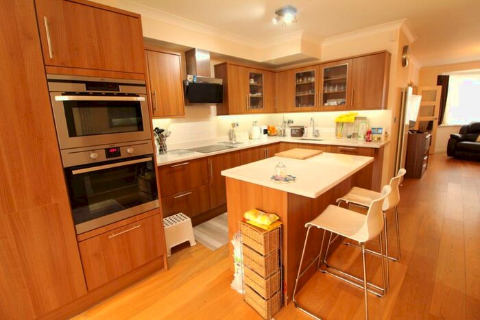 4 Bedroom Terraced House To Rent In Tallack Road, E10