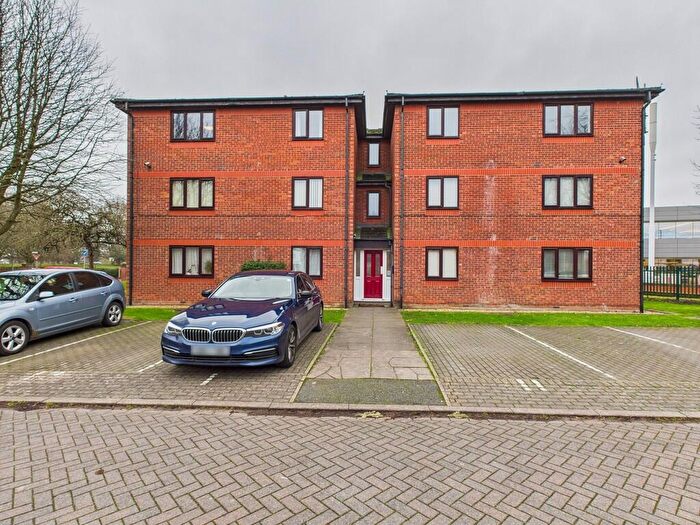2 Bedroom Flat For Sale In Wetherby Close, Chester, CH1