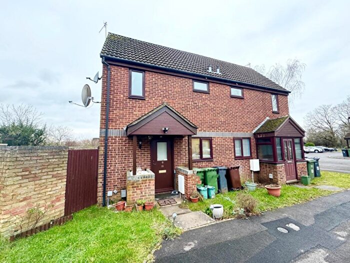 1 Bedroom Semi Detached House For Sale In Hanson Close, Guildford, GU4