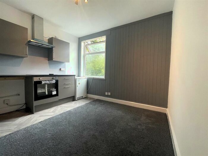 Studio To Rent In Severn Street, Leicester, LE2