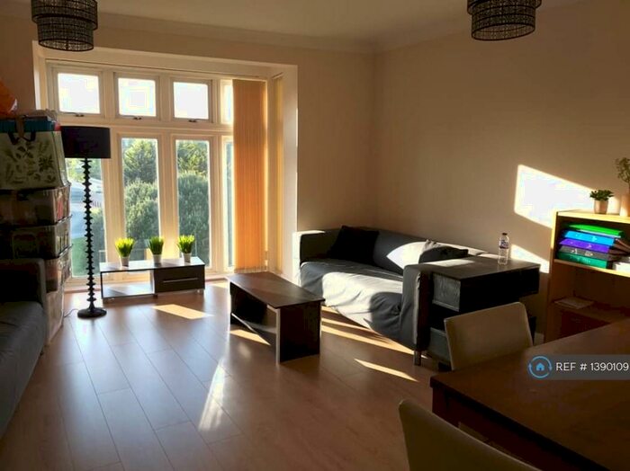 2 Bedroom Flat To Rent In Creine Mill Lane North, Canterbury, CT1