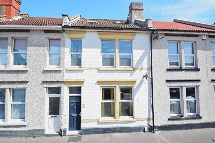 2 Bedroom Terraced House For Sale In Davis Street, Avonmouth, Bristol, BS11