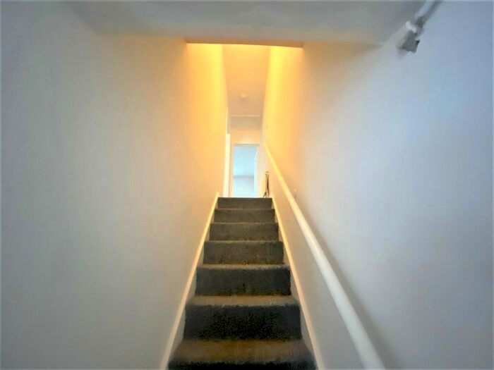 1 Bedroom Semi-Detached House To Rent In Green Street, High Wycombe HP11