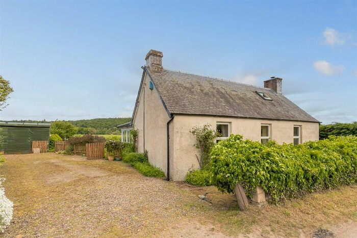 2 Bedroom Cottage For Sale In Murthly, Perth, PH1