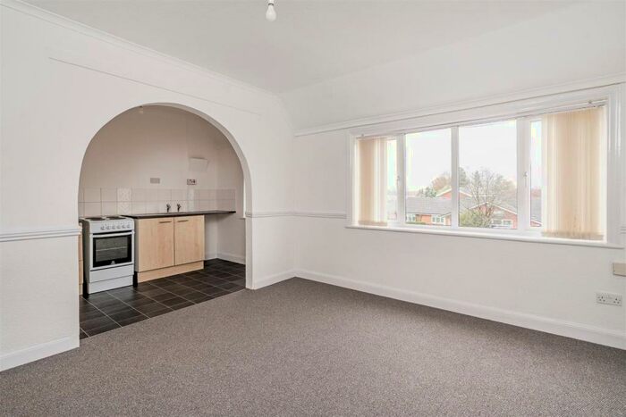 1 Bedroom Flat To Rent In Yew Tree Lane, Solihull, B91