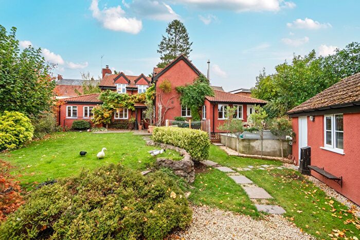 4 Bedroom Detached House For Sale In Jubilee Gardens, Milverton, TA4