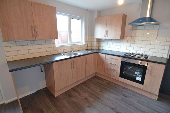 3 Bedroom Terraced House To Rent In Highbrook Close, Wolverhampton, WV9