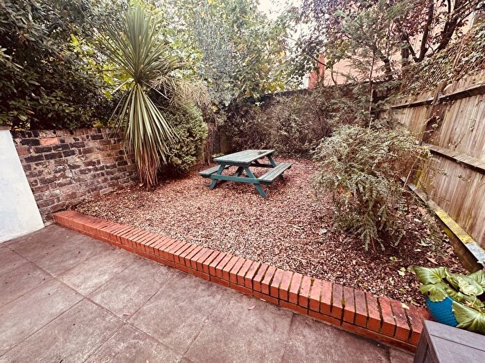 2 Bedroom Flat To Rent In Sussex Way, London, N7