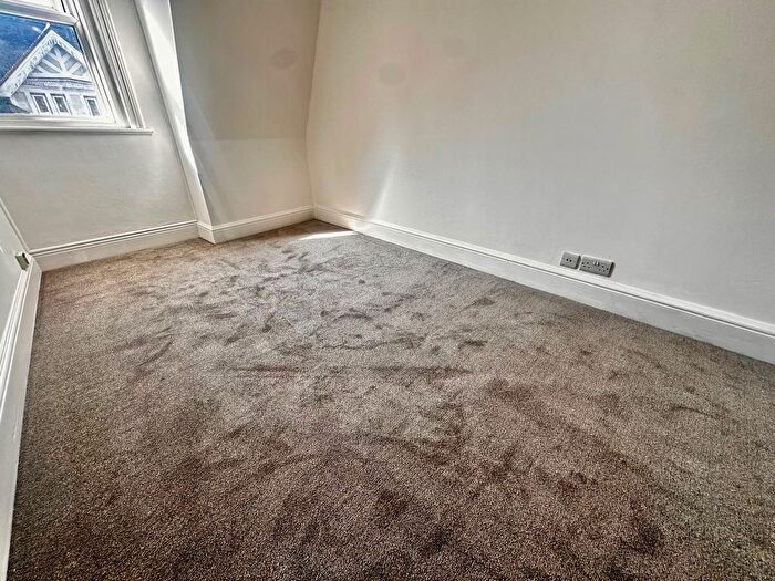 1 Bedroom Property To Rent In Poole Road, Branksome, Poole, BH12