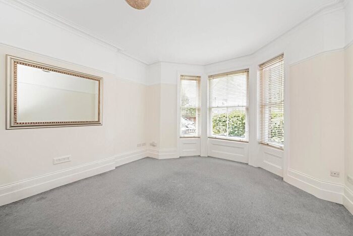 1 Bedroom Flat For Sale In Cintra Park, Crystal Palace, London, SE19