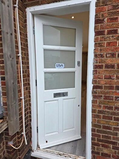 2 Bedroom Flat To Rent In Longwood Gardens, London, IG5