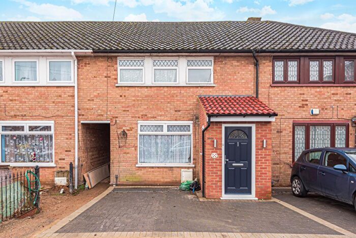 3 Bedroom Terraced House To Rent In Langley, Berkshire, SL3