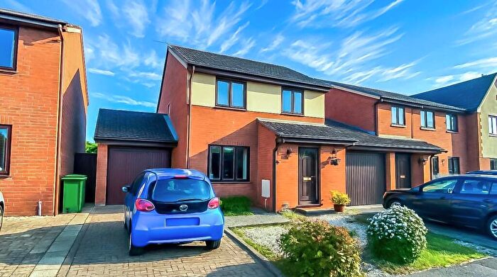 3 Bedroom Link Detached House For Sale In Ashdown Close, Southport, PR8