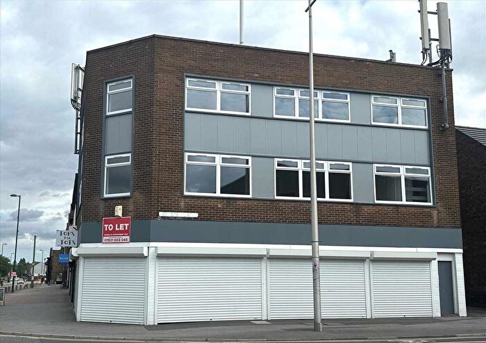 3 Bedroom Flat To Rent In Ashby High Street, Scunthorpe, DN16