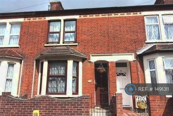 6 Bedroom Terraced House To Rent In Bridge Road, Bedford, MK42