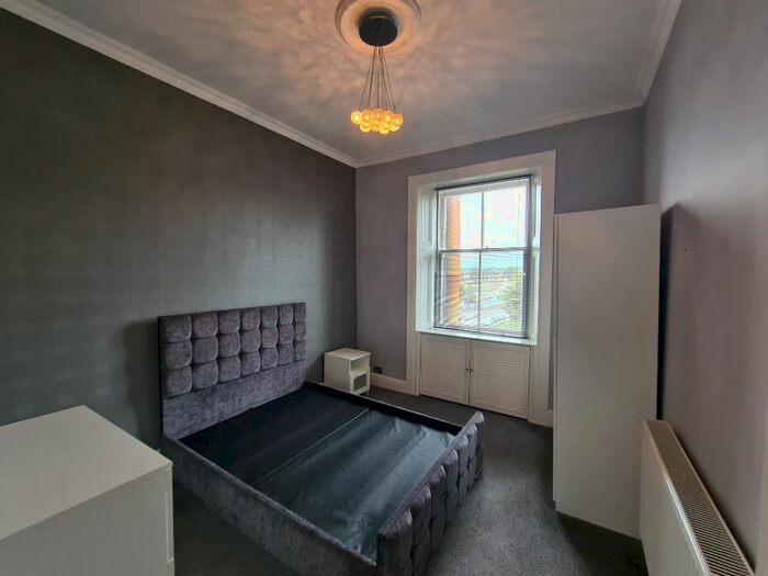 1 Bedroom Flat To Rent In Glasgow Road, Paisley, Renfrewshire, PA1