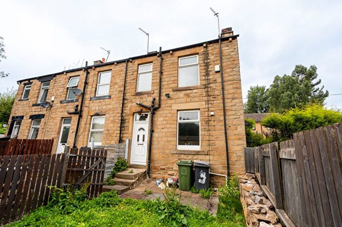 2 Bedroom End Of Terrace House To Rent In Top Of Carr, Batley, WF17