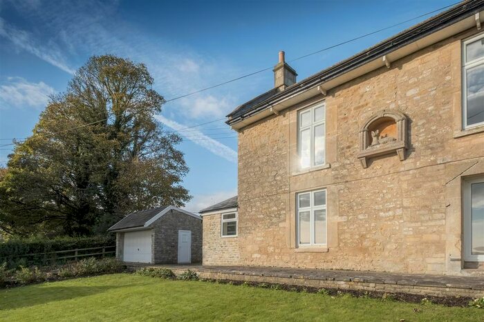 2 Bedroom Semi-Detached House To Rent In Broadmoor Lane, Bath, BA1